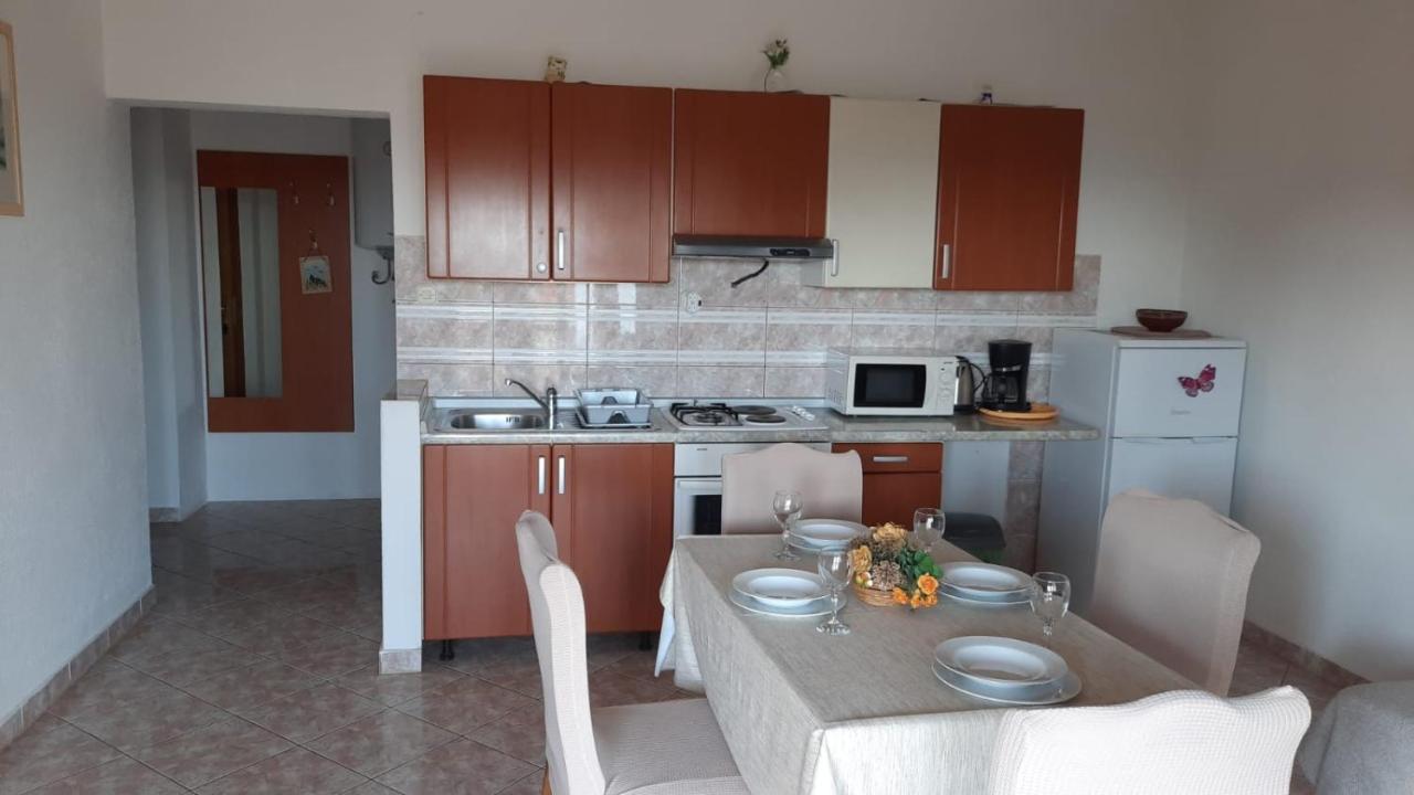 Apartmani Krpeta Pakoštane Exteriér fotografie